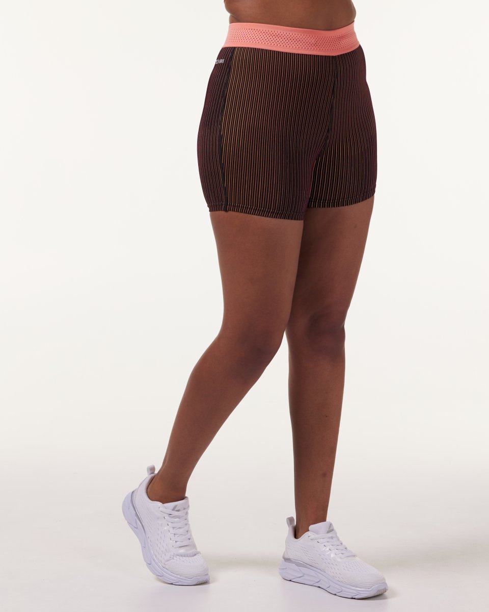 LEVITY Swift Tech Rib Shorts Raspberry/Peach - Image 7