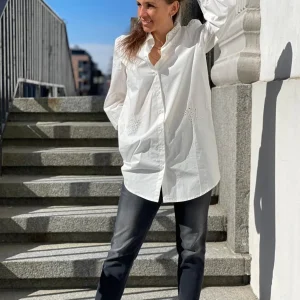 Twiggy Raven Washed Grey